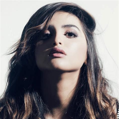 جديد24 طالبت والدة حلا الترك لتوسط من الفنانة الإماراتية أحلام في قضيتها. Hala Al Turk - YouTube
