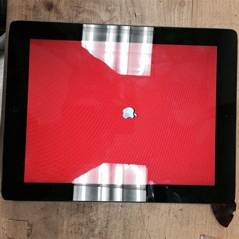Have You Heard Of The Ipad Red Screen Yup That Means Your Lcd Is Bad