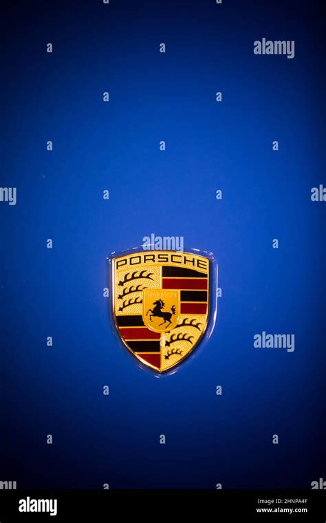Logo De Porsche Fotografías E Imágenes De Alta Resolución Alamy