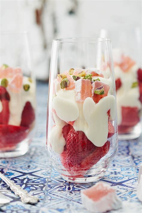 The heroes of this tale are yummy. Christmas dessert in a glass recipes | myfoodbook | Food ...
