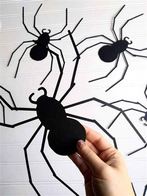 Large Paper Spiders Halloween Party Decorations Hanging Spiders