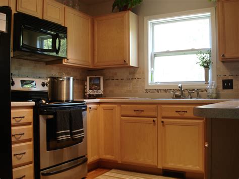 Check spelling or type a new query. » Tutorial: Painting (Fake Wood) Kitchen Cabinets