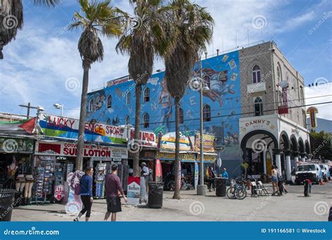 Famous Venice Beach Boardwalk Los Angeles Editorial Photo Image Of