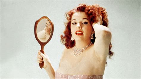 Your Visual Guide To The Timeless Queens Of Pin Up Huffpost