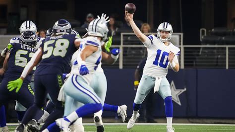 Backup Qb Cooper Rush Takes Snaps With Cowboys Starters After Dak