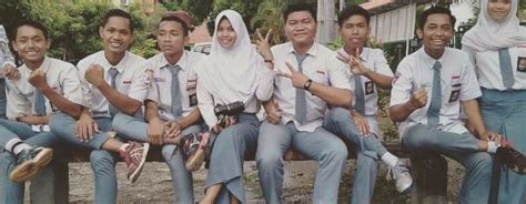 Lulusan sma lebih diutamakan ipa. BANGGA..!! Lulusan SMAN 1 Badegan Ponorogo Tembus Gaji 4 Juta Lebih Per Bulan..!! | Sekolah ...