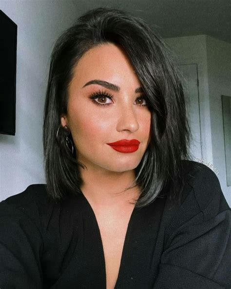 Demi lovato half shaved hair. Demi Lovato Short Hair Style / 612 Celebrity Short ...