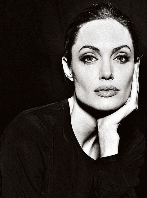Angelina Jolie By Annie Leibowitz Annie Leibovitz Photography