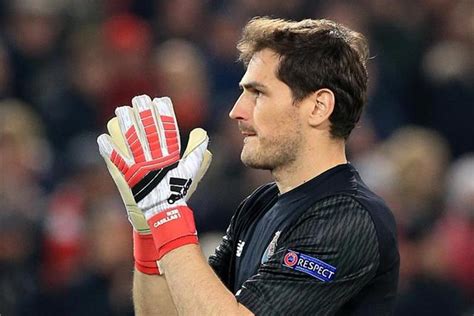 Rekord Keeper Casillas Geht In 20 Champions League Saison