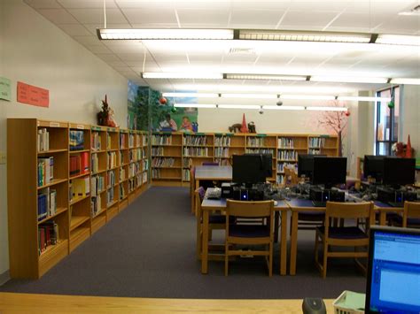 Elementary Library Pics4learning