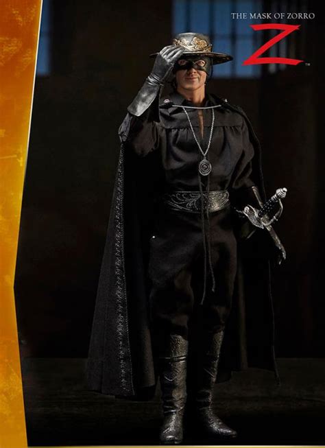 The fabled avenger (anthony hopkins) trains an uncouth protege (antonio banderas) to drive a spanish tyrant out of california once and for a. Figura de luxo de A Máscara do Zorro! - Fala, Animal!