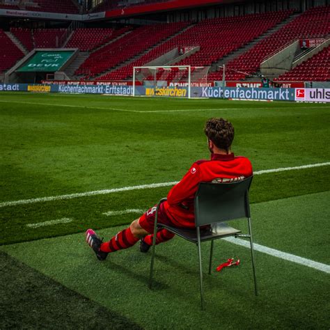 EuroFoot on Twitter: "🚨🇩🇪 𝐎𝐅𝐅𝐈𝐂𝐈𝐀𝐋 | Köln captain Jonas Hector (32) has