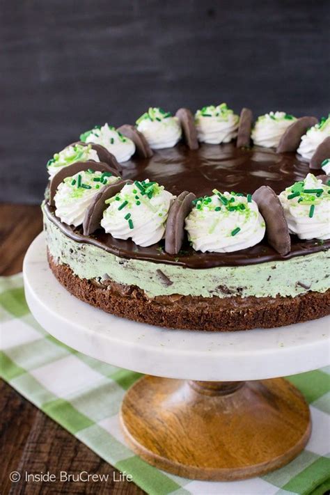 Thin Mint Cheesecake Brownie Cake A Fudgy Brownie Layer Topped With A