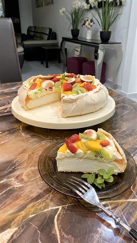 This mango cheesecake has nice dominant flavor of mangoes. 10 Koleksi Resepi Kek Cantik Dan Mudah Viral