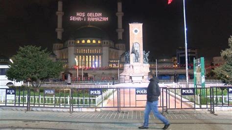 Taksim Meydanı ve Gezi Parkı na polis barikatı Haber3