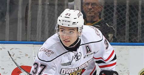This biographical article relating to a canadian ice hockey centre born in the 1990s is a stub. Nick Suzuki domine déjà dans l'OHL — Sports Addik