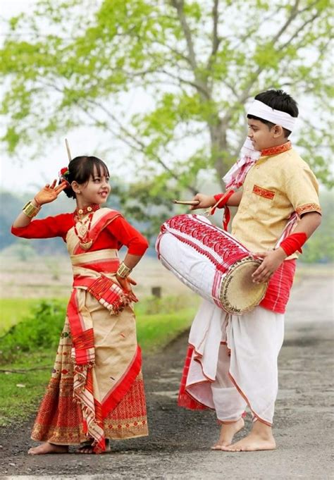 Know Everything About Traditional Dress Of Assam Vlrengbr