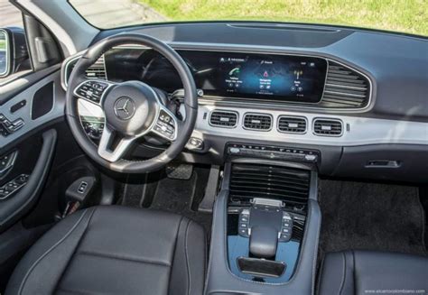 El gla amplía su espacio interior y mejora su distancia libre al suelo. Mercedes-Benz GLE 2020, a prueba: ¿Qué trae de nuevo la SUV de lujo alemana? (+Video)