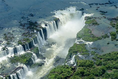The Top 10 Largest Waterfalls In The World The Beauty And Power Of
