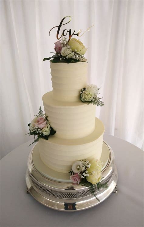3 Tier Rustic Wedding Cake With Fresh Flowers Susies Cakes