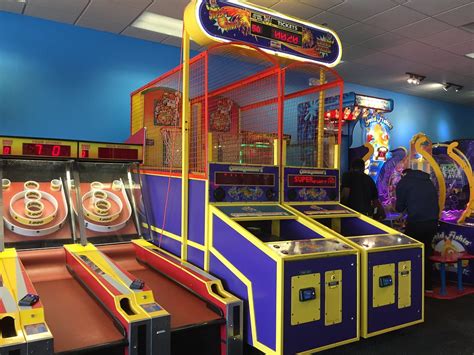 Chuck E Cheeses Interior Chuck E Cheeses 56 13850 S Flickr