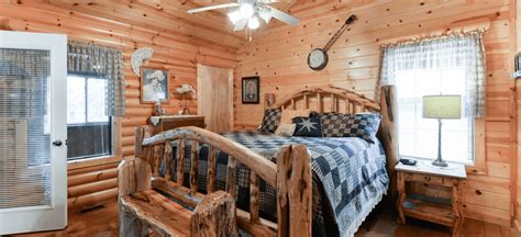 One Bedroom Cabins Top Luxury Cabins In Branson Mo Branson Log