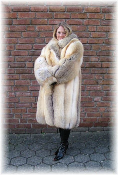 Golden Island Fox Fur Coat Fur Fox Coat Fox Fur Coat
