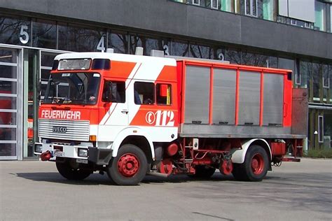Feuerwehr frankfurt am mainexternal link. Feuerwehr Frankfurt am Main