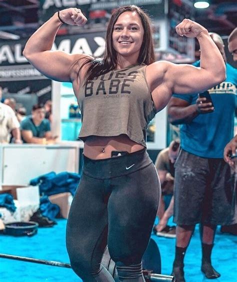 Fit Young Female Bodybuilder Posing Hoodoo Wallpaper