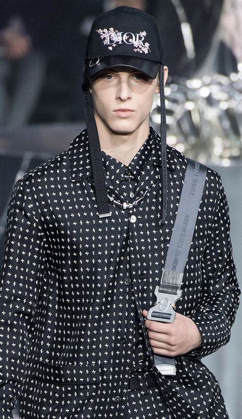 Dior Men By Kim Jones Pre Fall 2019 Look 19 Extreme Close Up Featuring Serge Sergeev Tokyo