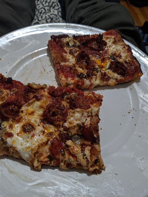 Greasy Grandma Style Pizza With Pepperoni And Bacon Rtonightsdinner