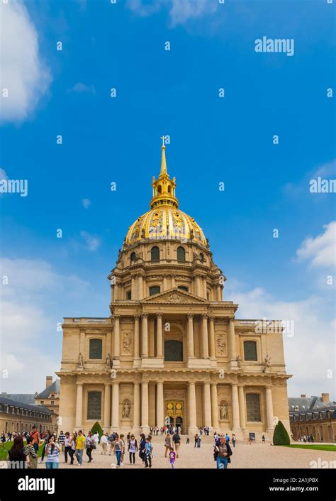 Lovely Front View Of The Dôme Des Invalides A Large Former Church In