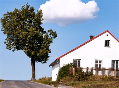 Das muss das haus sein, das peter fox meinte, als er seinen song schrieb, das seehotel am neuklostersee. Das-Haus-am-Ende-der-Straße Foto & Bild | europe ...