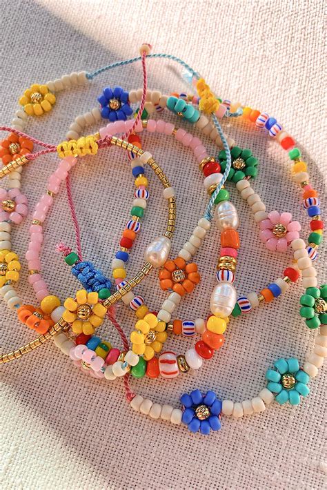 Diy Beaded Daisy Chain Bracelet Beaded Necklace Diy Beaded Jewelry