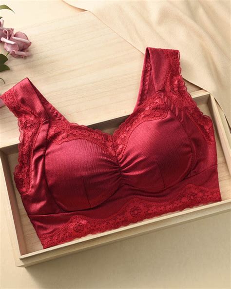 Wide Strap Leisure Wine Color Bras With Silicone Breast Forms Super X