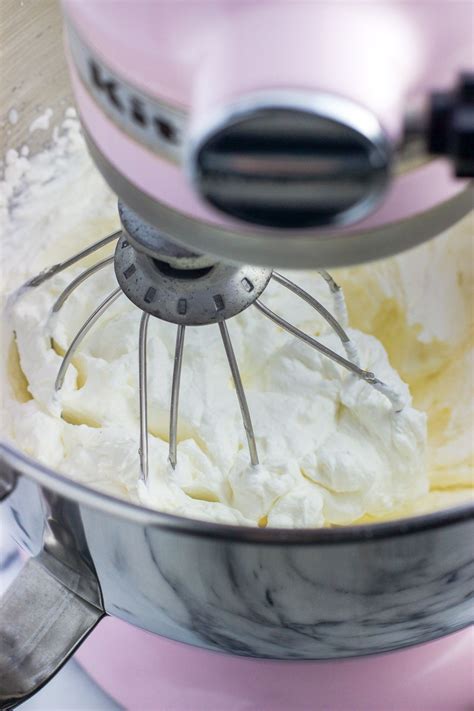 How To Make Stabilized Whipped Cream Stabilized Whipped Cream Easy