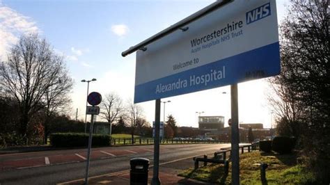 It serves a population of approximately 200,000 and has over 300 beds. Latest News in Redditch in Worcestershire, England, UK ...