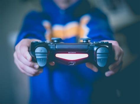 Hi, so i've used both my phone and tablet as a controller for my fire stick but i'm continually losing the remote itself never mind my phone/ tablet. 33 Top Pictures Free Fire Game Online Play Real / Free ...