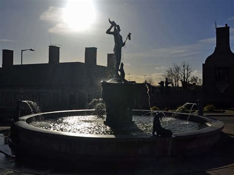 Fountain Jan17th 36517 The Fountain In Braintree Is A Lov Flickr