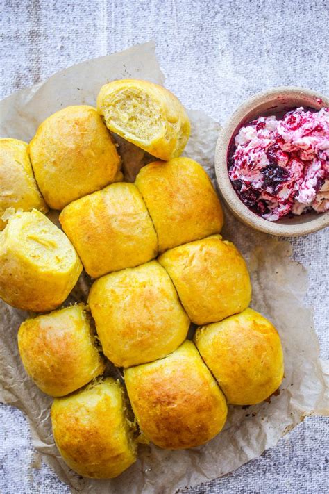 savory pumpkin dinner rolls with whipped cranberry butter — chocolate