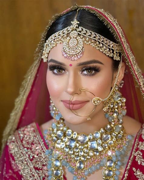 Check Out These Makeup Trends For 2022 Weddings Indian Bridal Makeup Pakistani Bridal Makeup