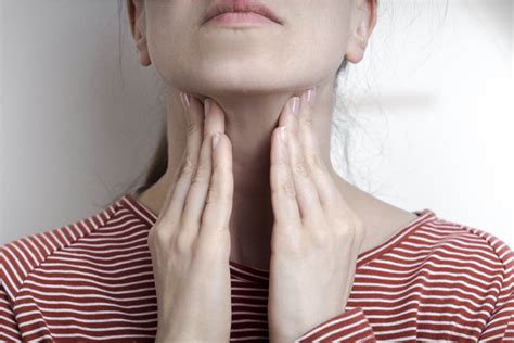 15 Warning Signs And Symptoms Of Hypothyroidism Underactive Thyroid