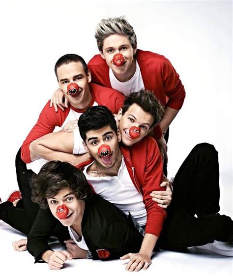 (later known as rankin/bass productions) and currently distributed by nbcuniversal syndication studios. One Direction pose for Red Nose Day | Goodbye Zayn ...