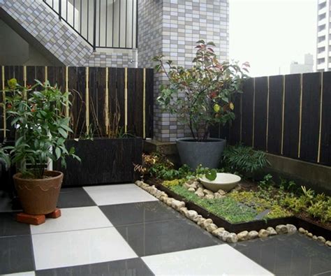 Sekarang ini keramik merupakan kebutuhan yang sangat penting dalam proses pembangunan sebuah rumah. Desain Keramik Teras Rumah Minimalis Tapi Mewah Bermotif Unik Terbaru Terbaru 2017