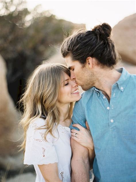 55 Best Engagement Poses Inspirations For Sweet Memories 046 Couple