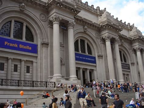 Metropolitan Museum Of Art In New York Usa Tourist