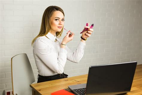 Beautiful Business Woman Applying Makeup In Office Stock Image Image