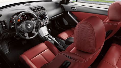 Total 51 Imagen Nissan Maxima Red Interior Vn