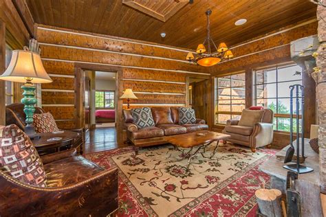 Over 100,000 spanish translations of english words and phrases. Spanish Peaks Settlement Cabin | Natural Retreats