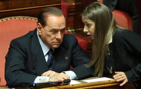 In particolare il quinto dei sei articoli che compongono il testo. Troppi rischi, Berlusconi blocca la campagna acquisti tra ...